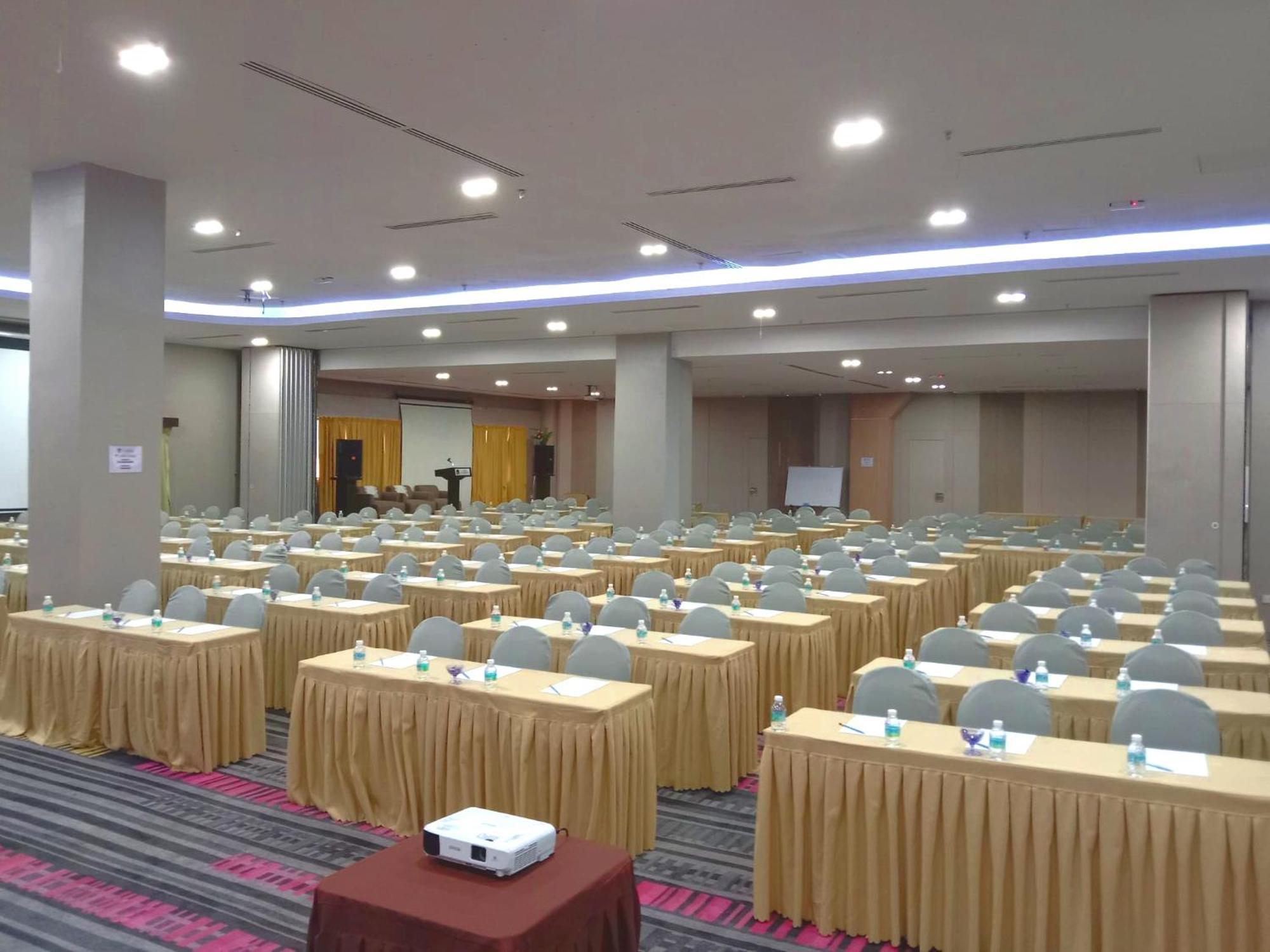 קואה Hotel Langkasuka Langkawi מראה חיצוני תמונה